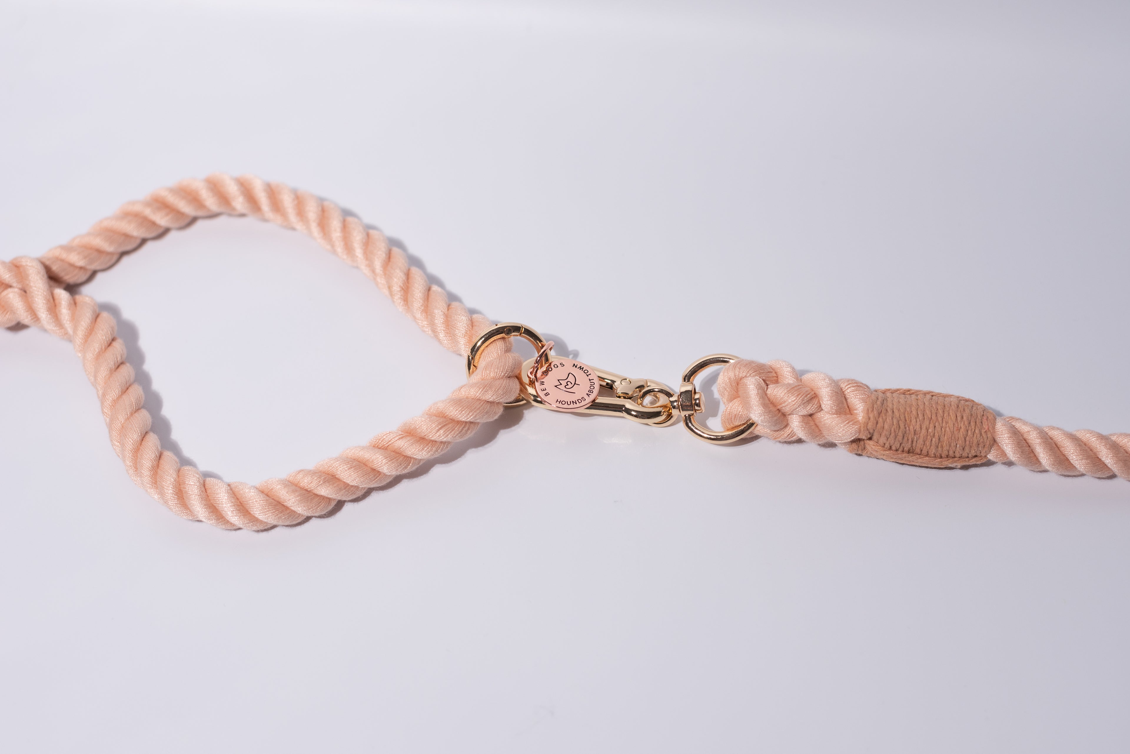 Peach dream rope lead with gold clasp on a white background, suitable for dogs of all shapes and sizes